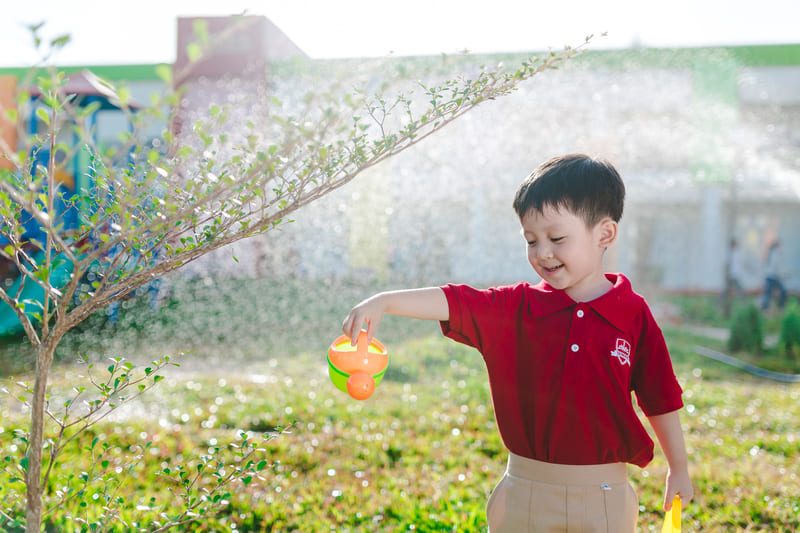 Phương pháp Montessori được ứng dụng trong thực tế cuộc sống